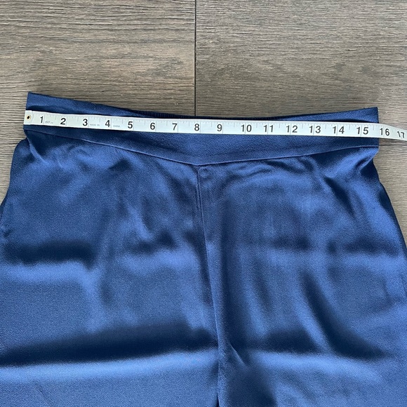 “SALE” Wilfred Aritzia Faun Pants - Navy SOLD OUT SZ L - Picture 7 of 10